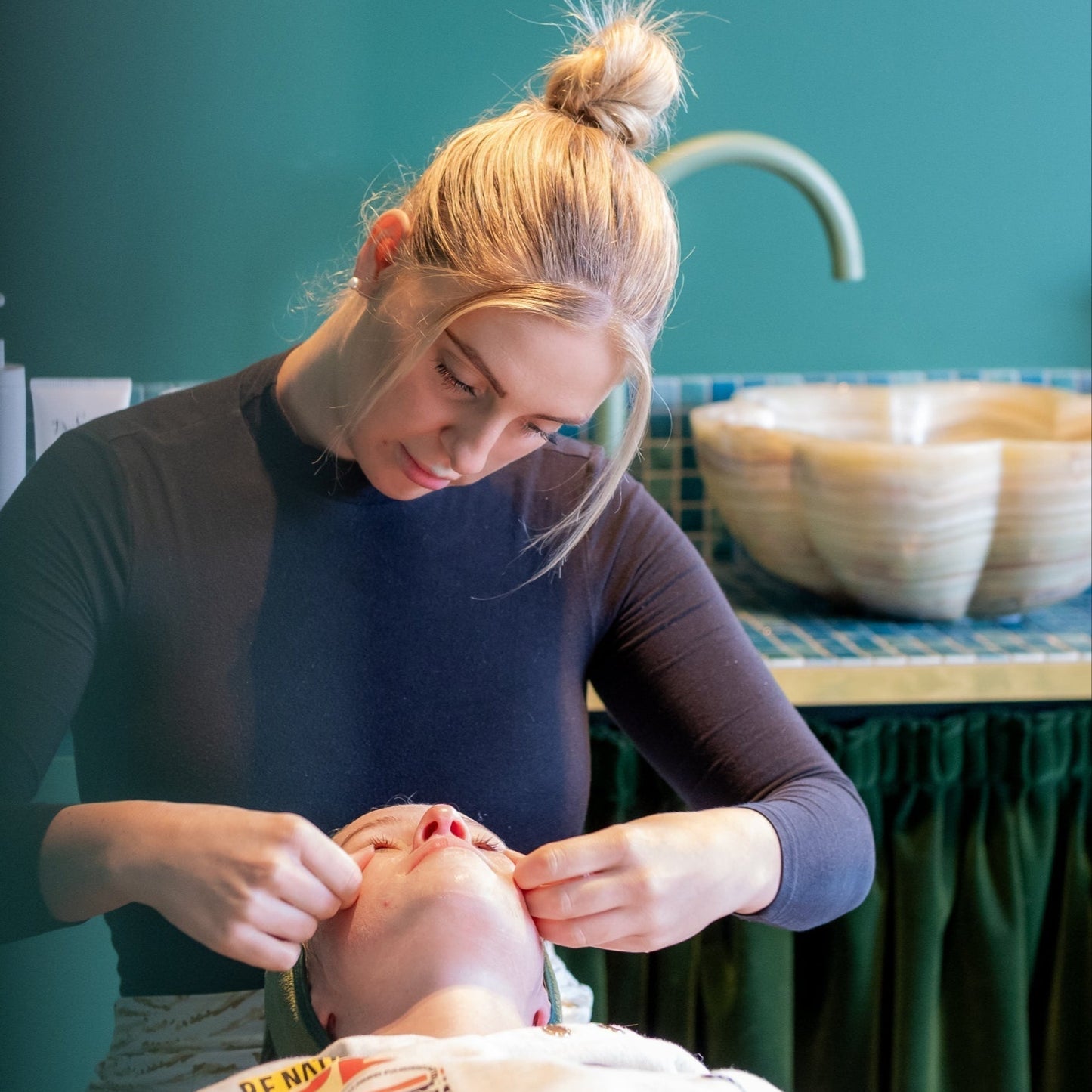 Newcastle Exclusive: First-Time Enzyme Peel with Consultation & LED